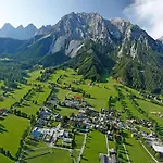 Apartment In Vorberg Near Dachstein Glacier